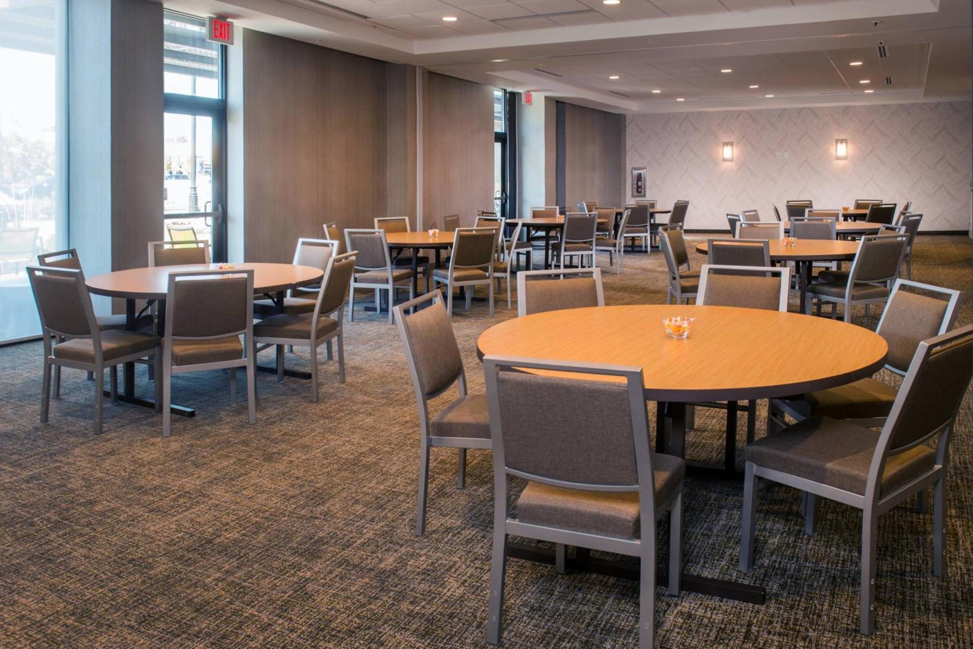 Springhill Suites By Marriott Gainesville Haymarket Exterior foto